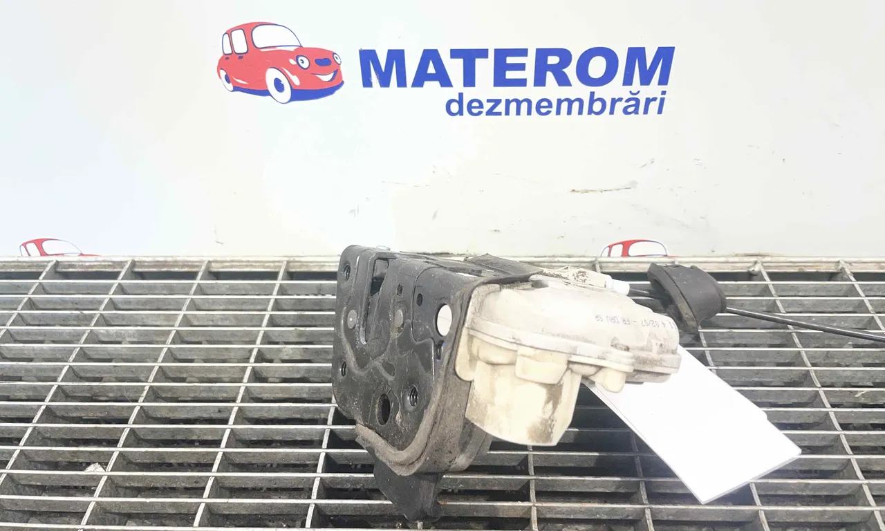 INCUIETOARE USA FATA DREAPTA AUDI A3 2003-2013