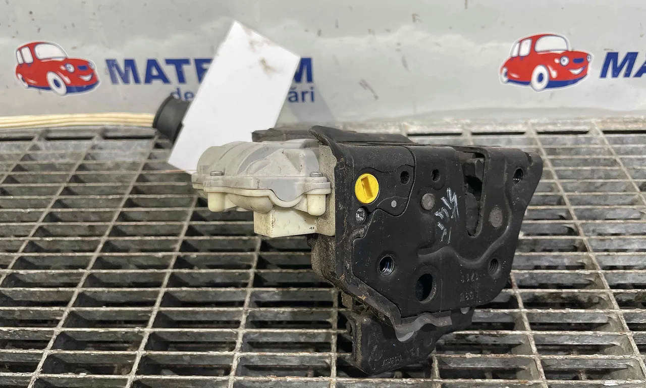 INCUIETOARE USA FATA STANGA AUDI A3 2003-2013