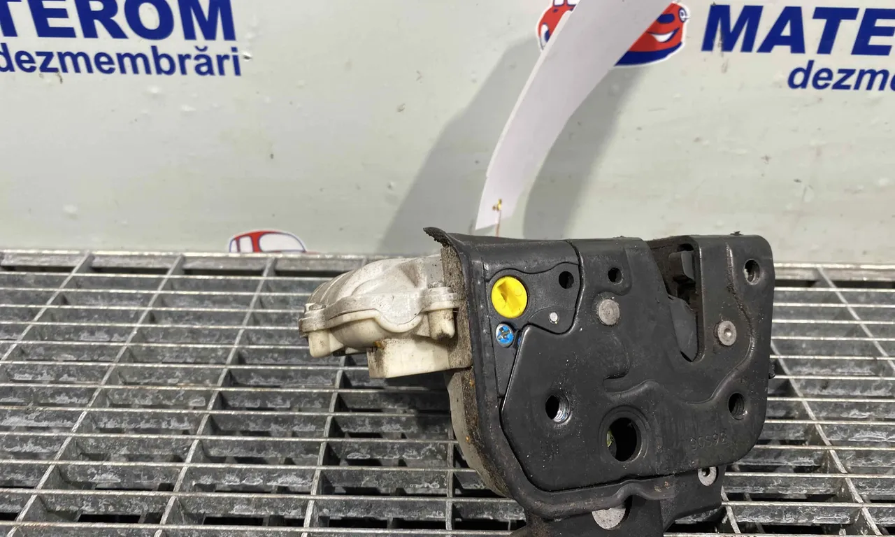 INCUIETOARE USA FATA STANGA AUDI A3 2003-2013