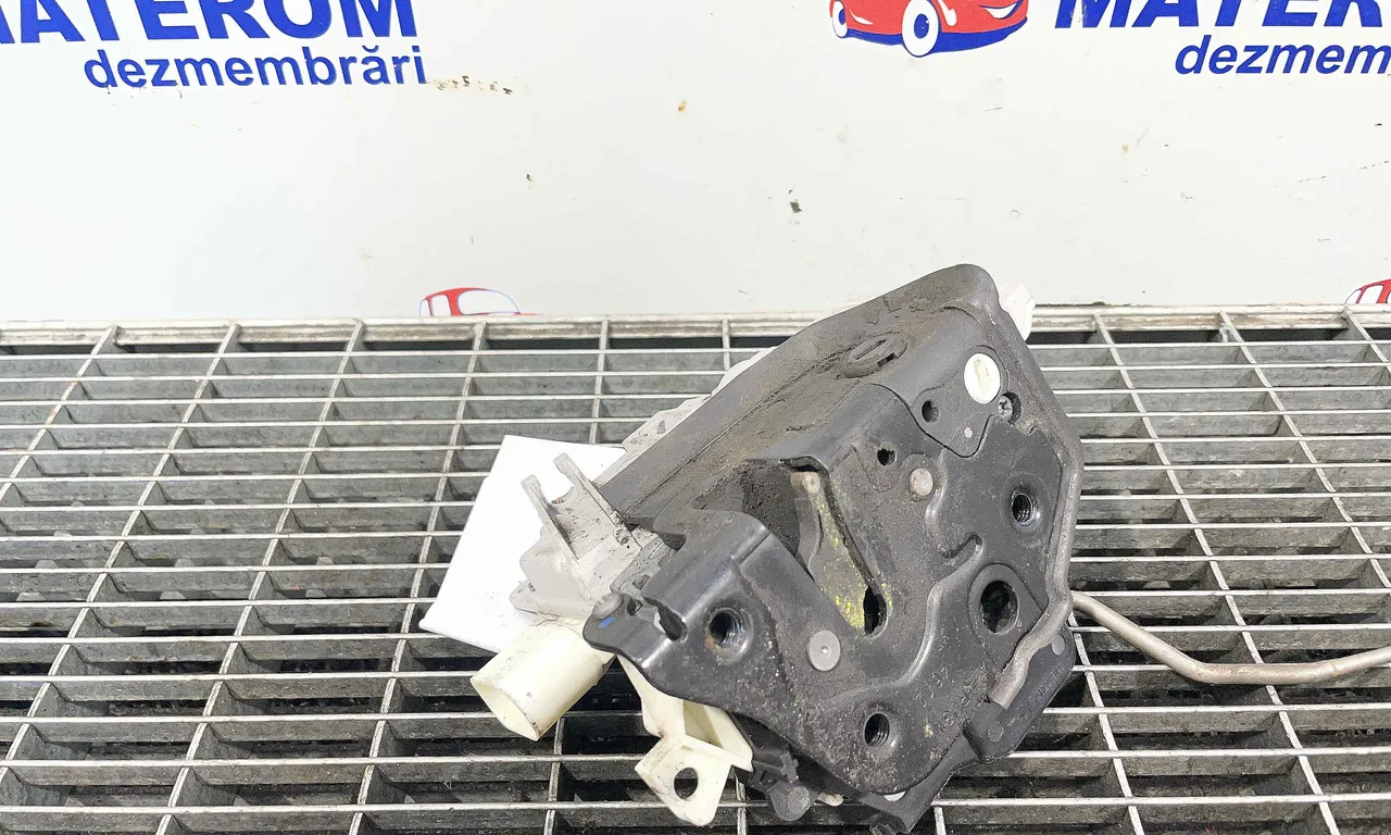 INCUIETOARE USA SPATE DREAPTA AUDI A3 2003-2013