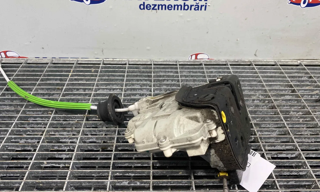 INCUIETOARE USA SPATE STANGA AUDI A3 2003-2013