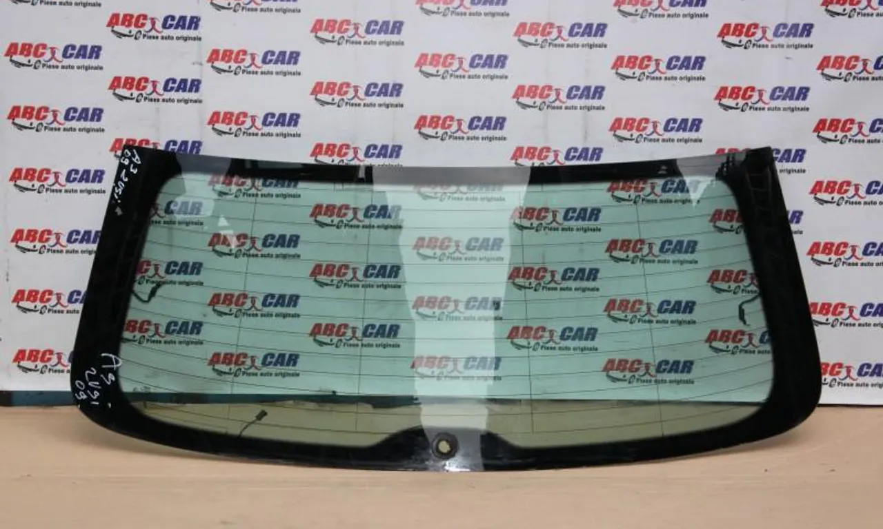 Luneta AUDI A3 2003-2013