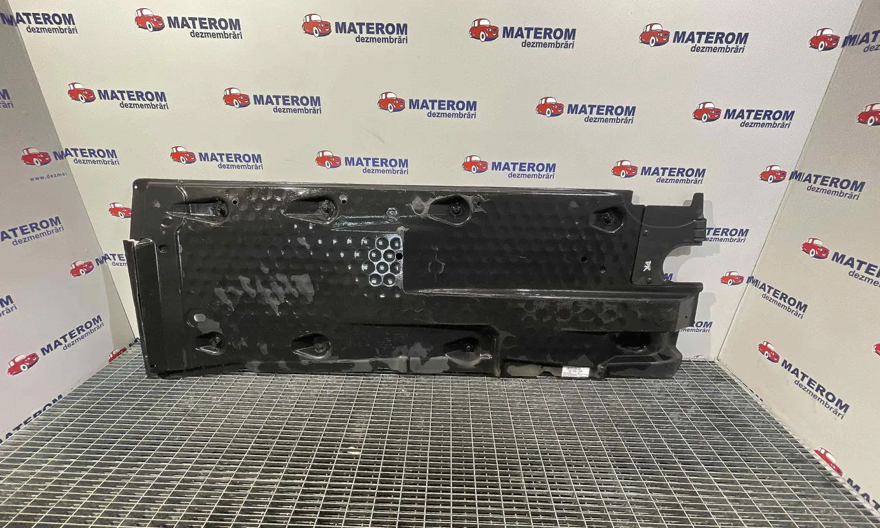 SCUT SUB MASINA AUDI A3 2003-2013
