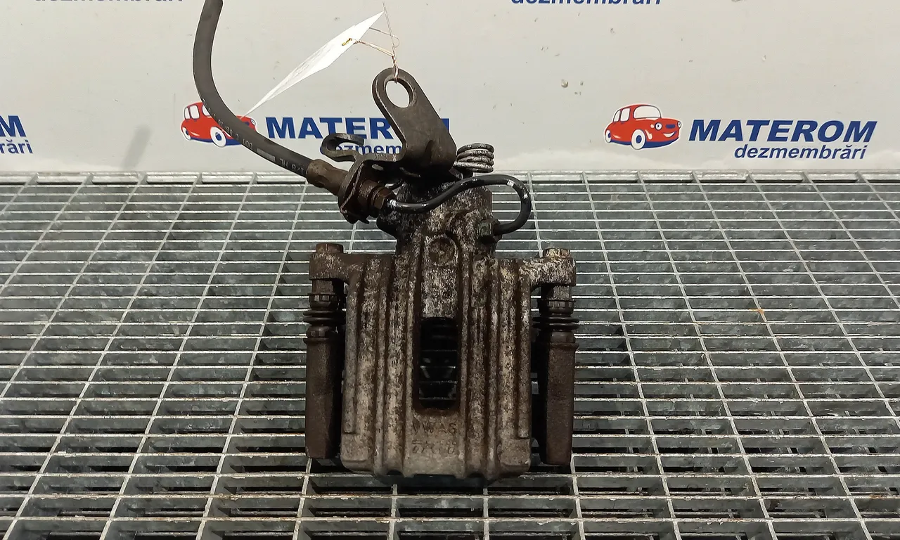 ETRIER SPATE DREAPTA AUDI A3 2003-2013