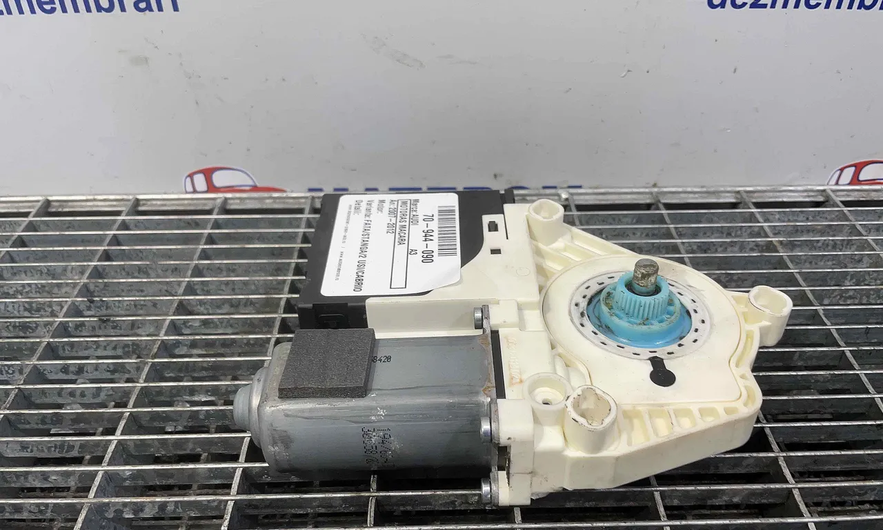 MOTORAS MACARA AUDI A3 2003-2013