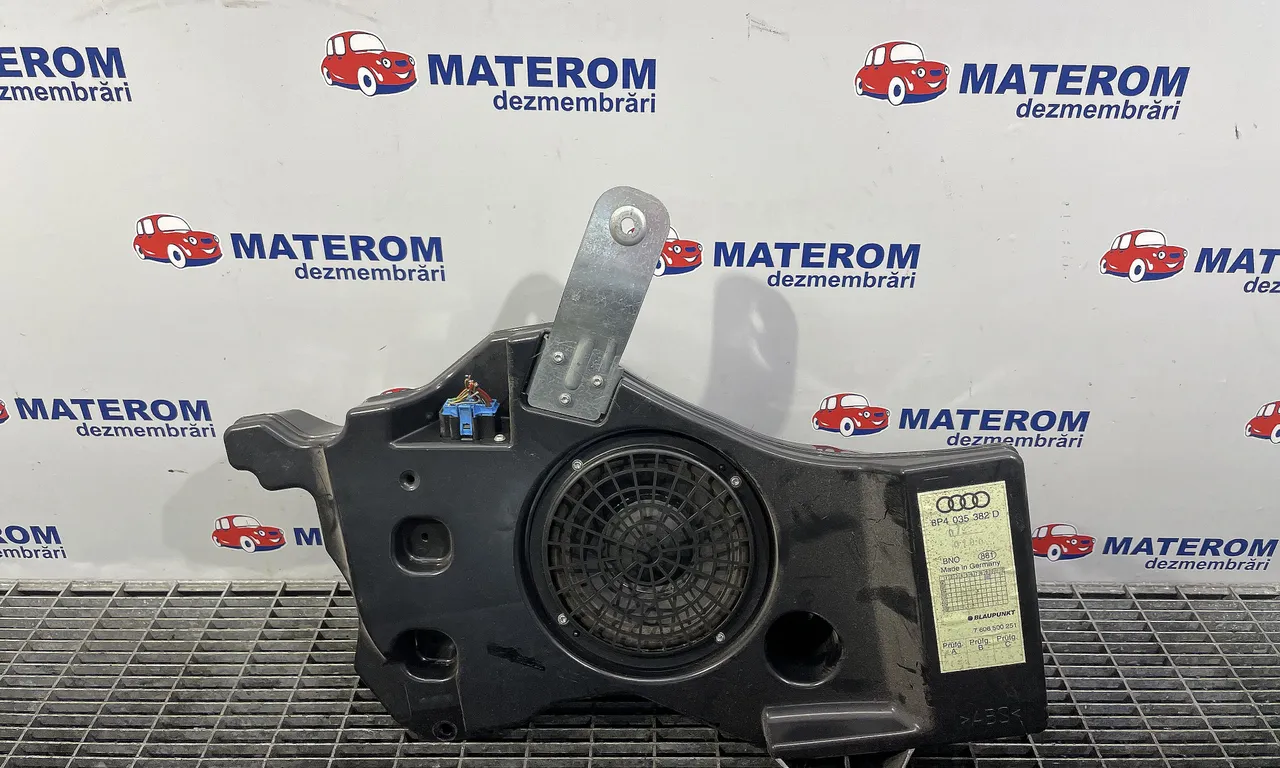 SUBWOOFER AUDI A3 2003-2013