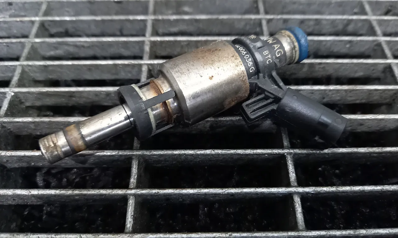 INJECTOR AUDI A3 2003-2013