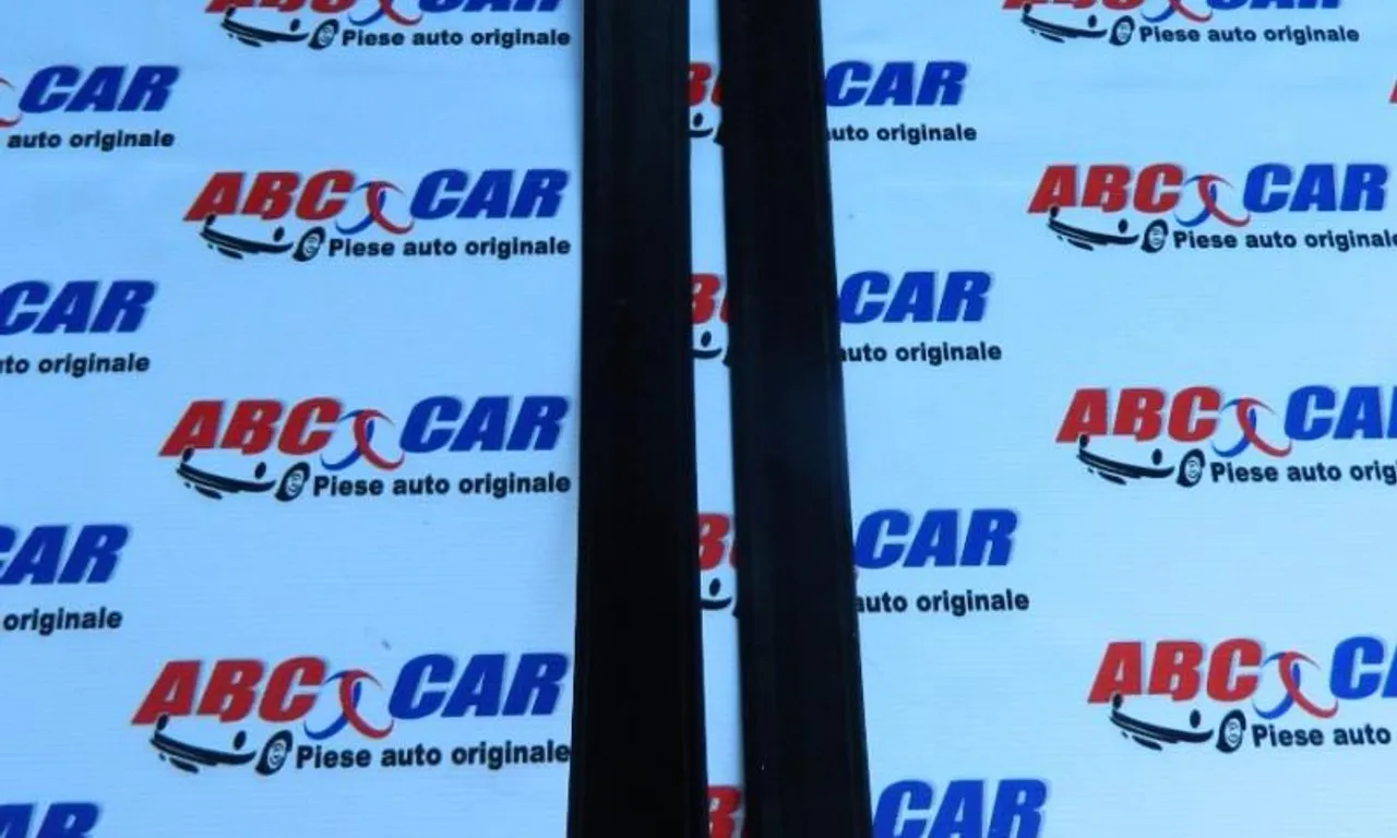 Bandou usa stanga AUDI A3 2012-2020