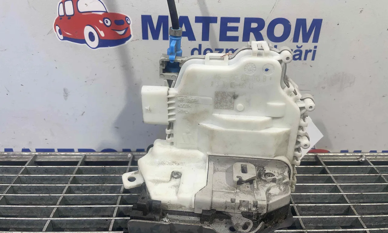 INCUIETOARE USA FATA STANGA AUDI A3 2012-2020