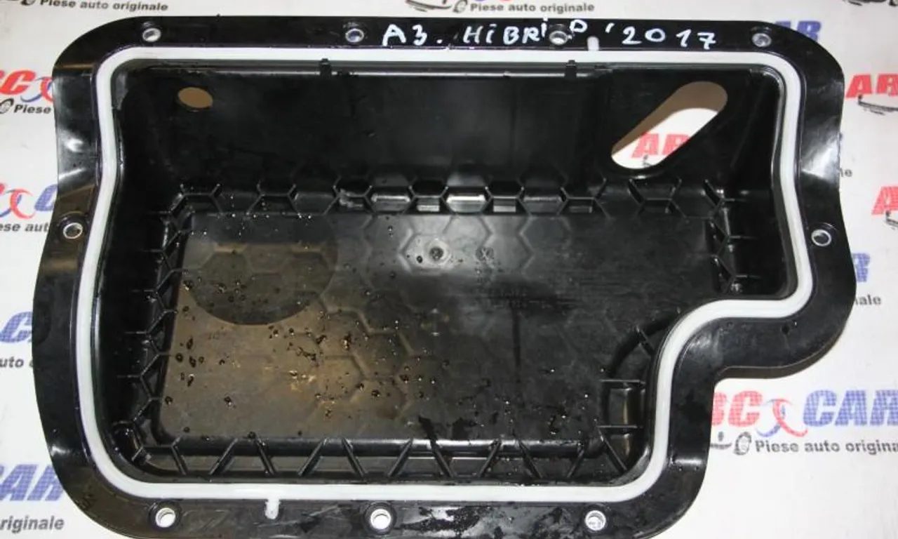 Capac baterie AUDI A3 2012-2020