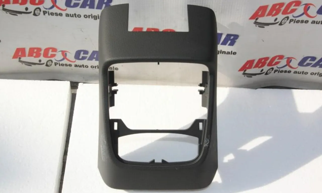 Ornament spate consola centrala AUDI A3 2012-2020