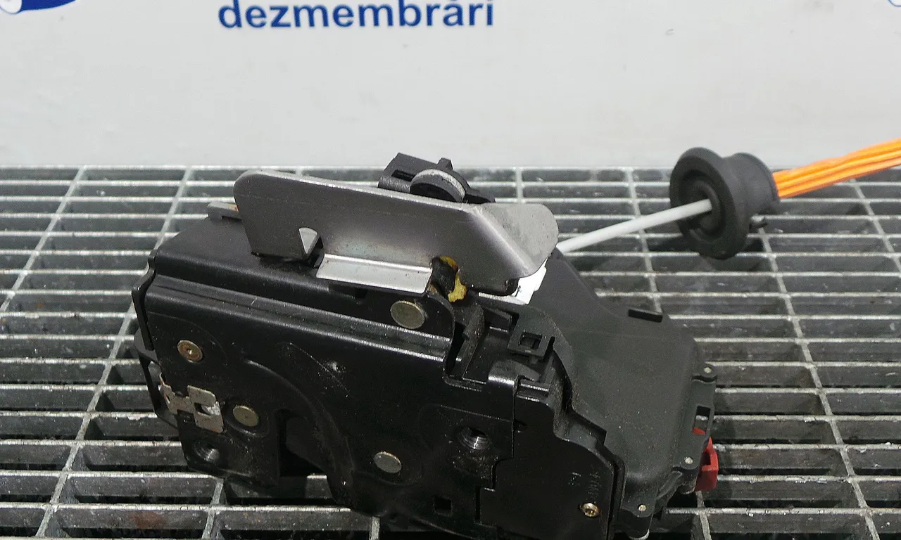 INCUIETOARE USA FATA STANGA AUDI A3 Sportback 2004-2015