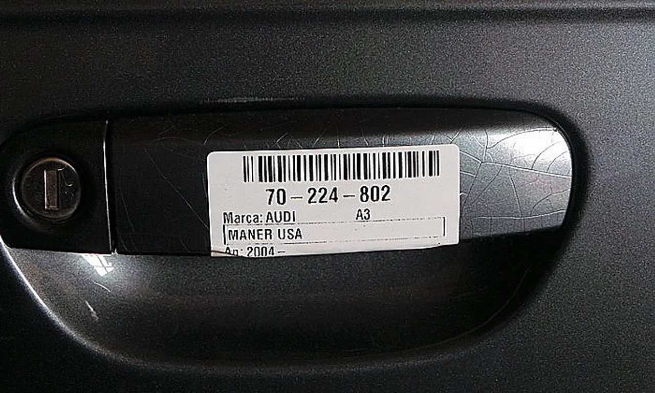 MANER USA FATA DREAPTA AUDI A3 Sportback 2004-2015