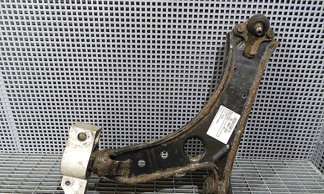 BRAT FATA INFERIOR STANGA AUDI A3 Sportback 2004-2015
