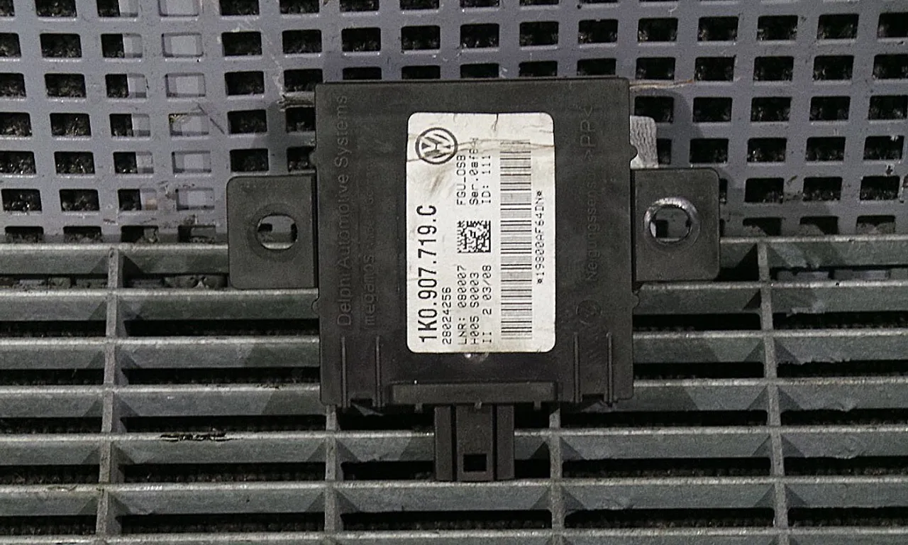 MODUL ALARMA AUDI A3 Sportback 2004-2015