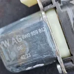 Motoras macara geam spate dreapta AUDI A4 Allroad B9 2016-2026 8W0959812, vedere laterala