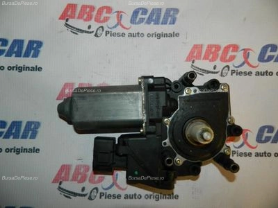 Motoras macara usa dreapta fata AUDI A4 B5 1994-2001 oe 8D0959802B, vedere frontata