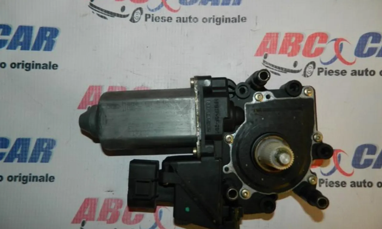 Motoras macara usa dreapta fata AUDI A4 B5 1994-2001