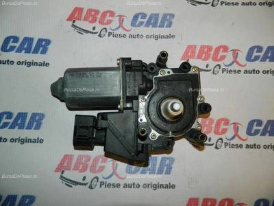 Motoras macara usa dreapta fata