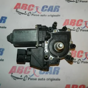 Motoras macara usa dreapta fata