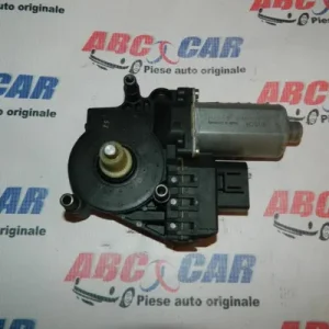 Motoras macara usa stanga fata