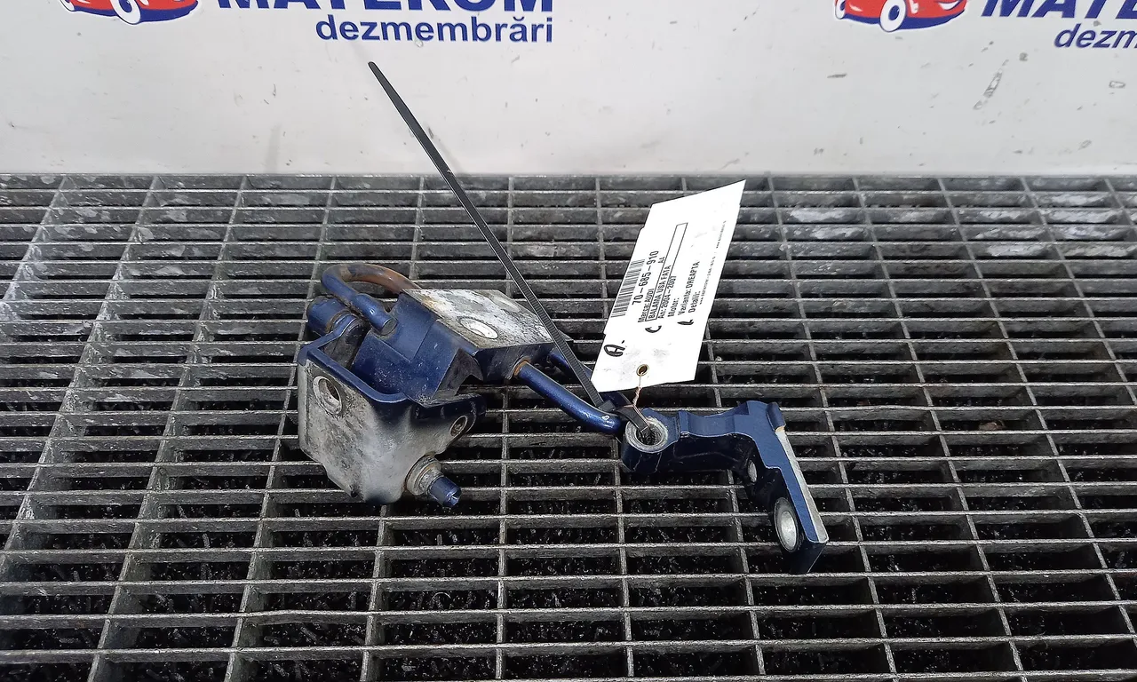 BALAMA USA FATA AUDI A4 B7 2004-2009