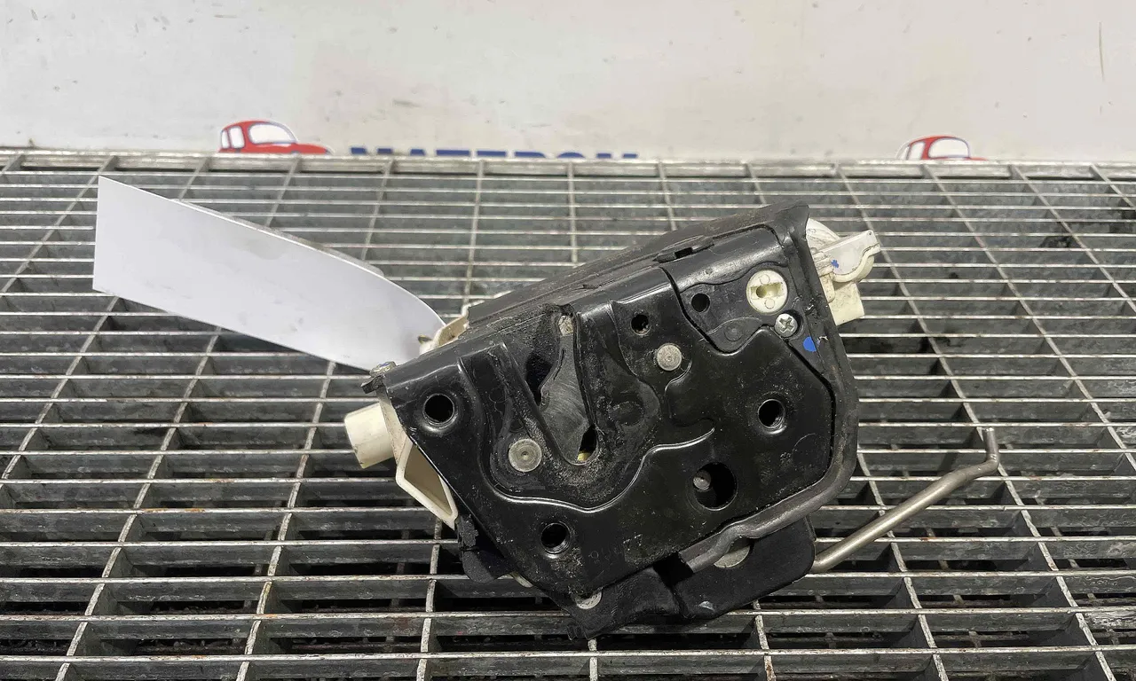 INCUIETOARE USA SPATE DREAPTA AUDI A4 B7 2004-2009