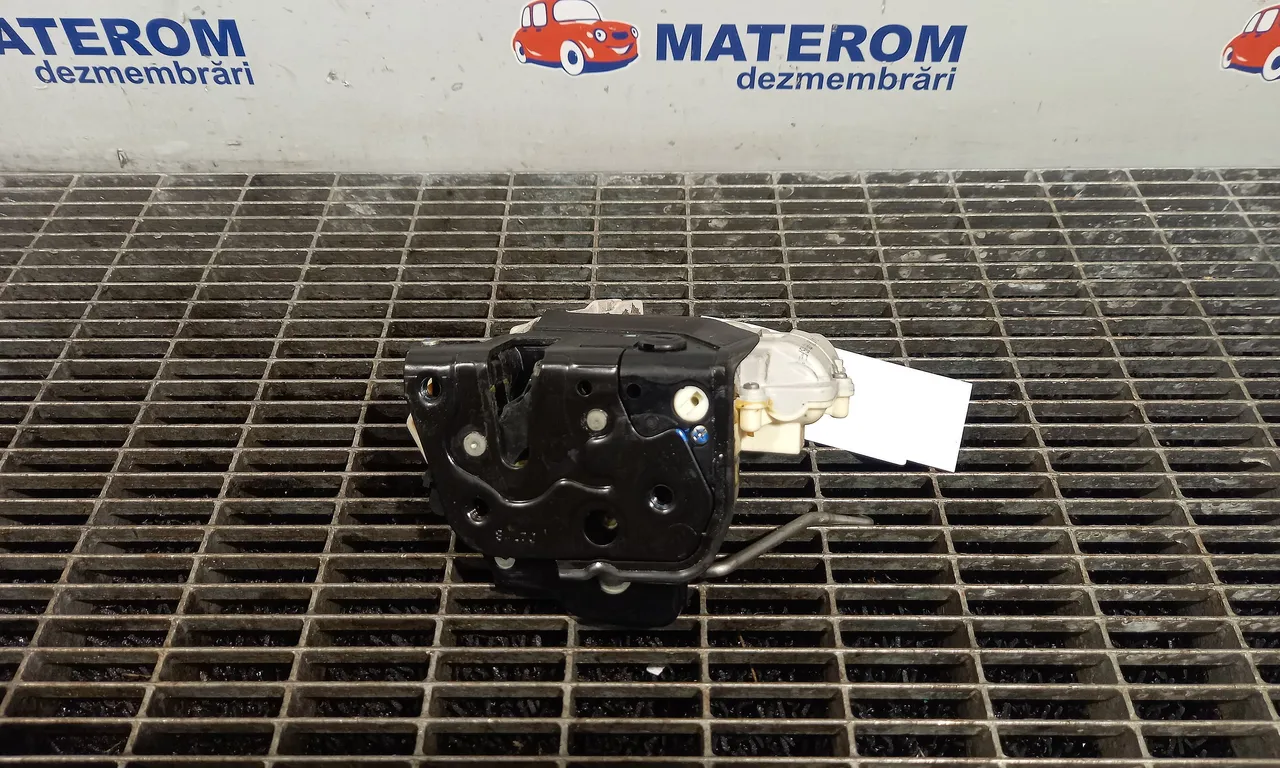 INCUIETOARE USA SPATE DREAPTA AUDI A4 B7 2004-2009