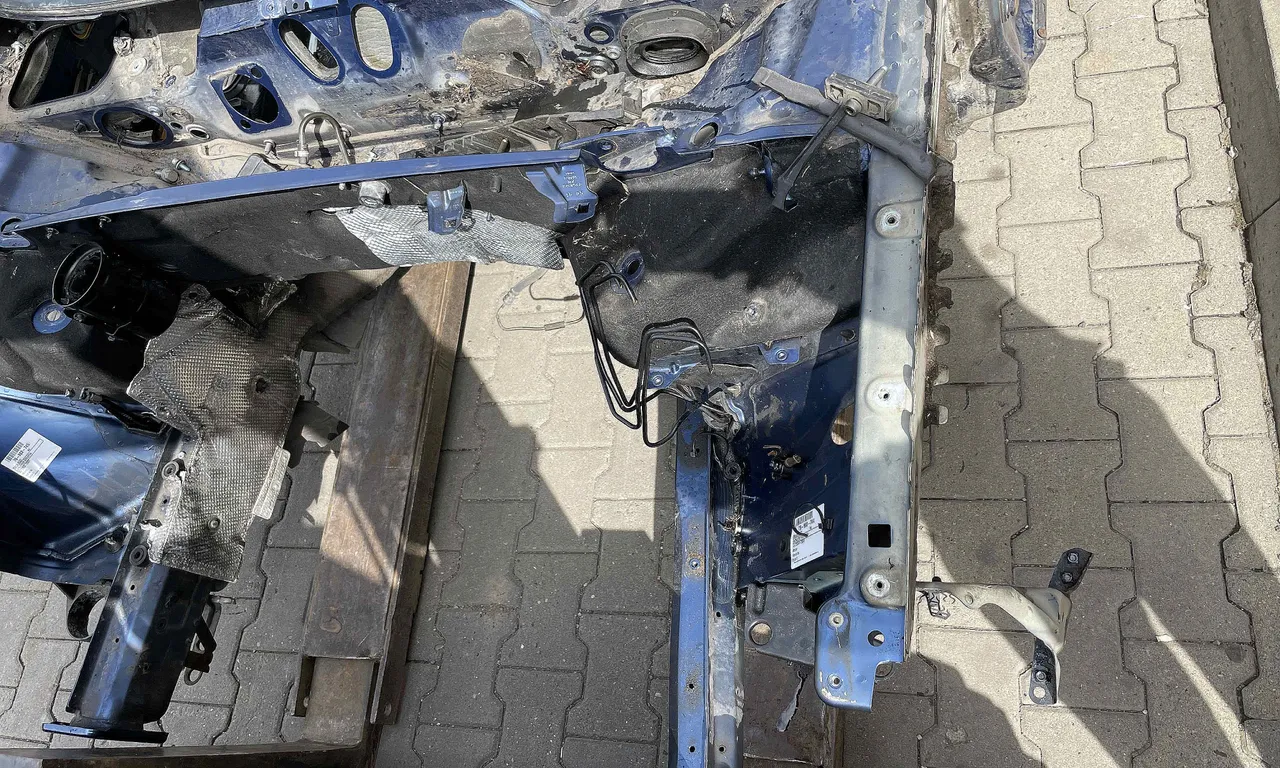 LONJERON STANGA AUDI A4 B7 2004-2009