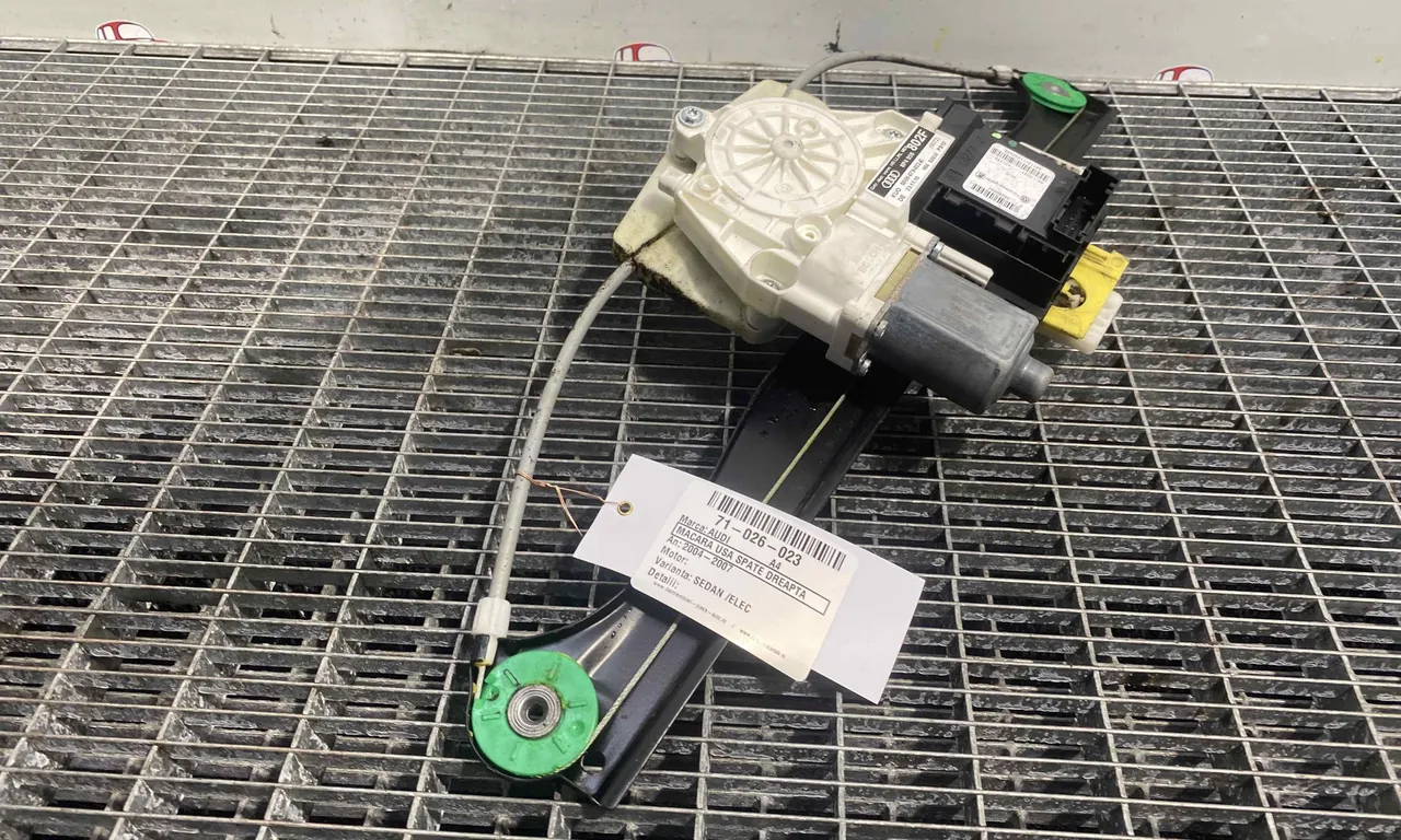 MACARA USA SPATE DREAPTA AUDI A4 B7 2004-2009