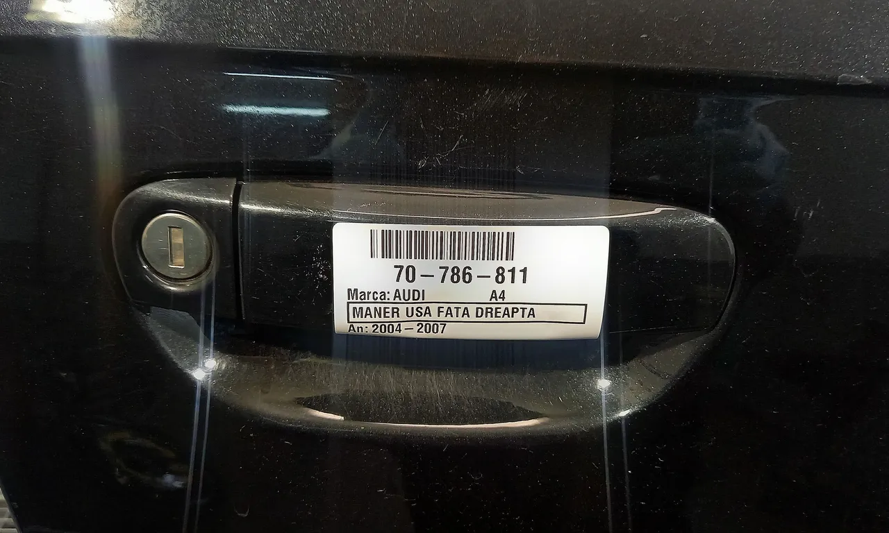 MANER USA FATA DREAPTA AUDI A4 B7 2004-2009