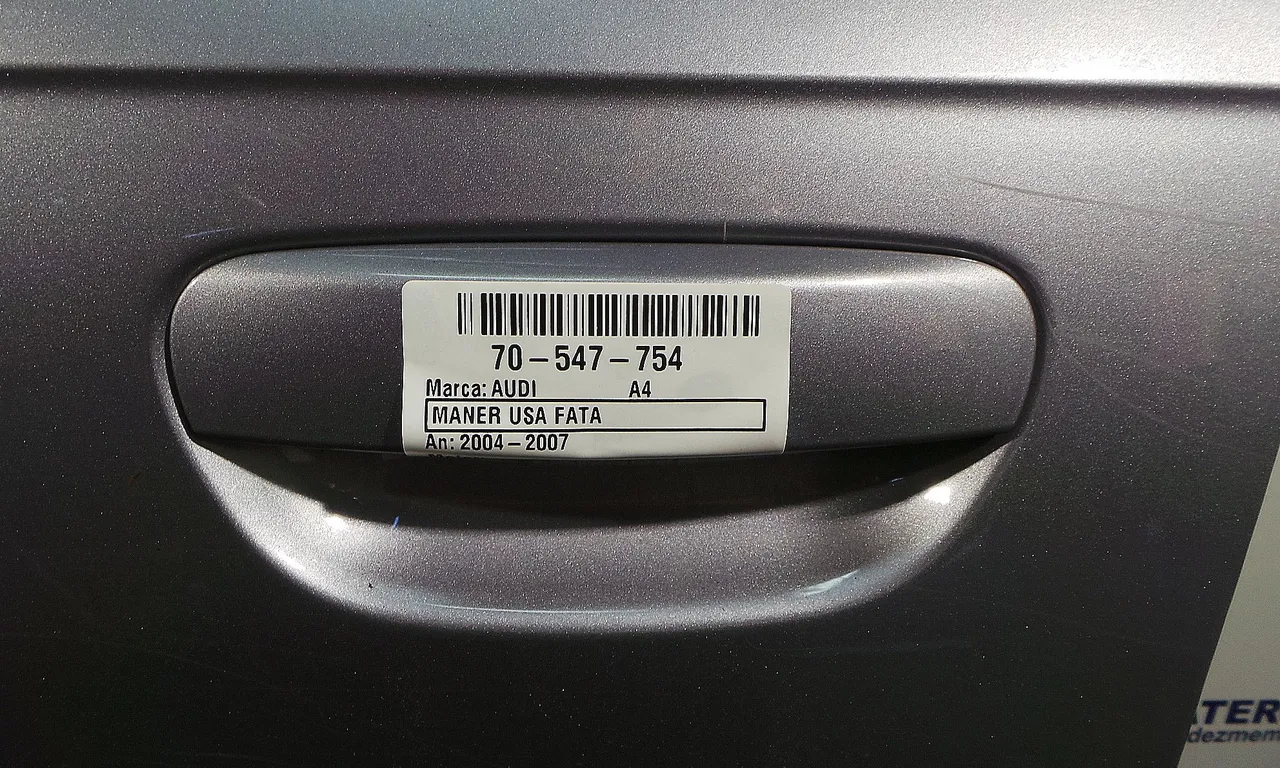 MANER USA FATA STANGA AUDI A4 B7 2004-2009