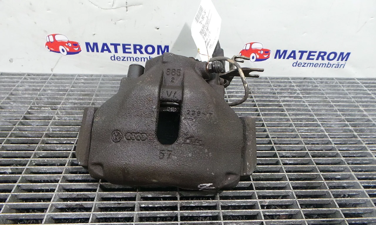 ETRIER FATA DREAPTA AUDI A4 B7 2004-2009