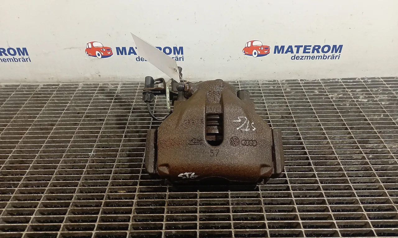 ETRIER FATA STANGA AUDI A4 B7 2004-2009