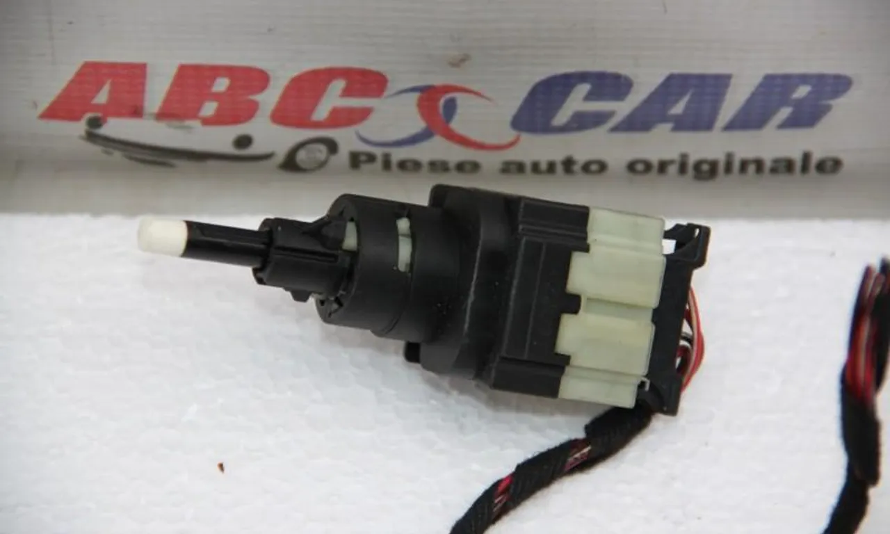 Comutator lumini frana AUDI A4 B7 2004-2009