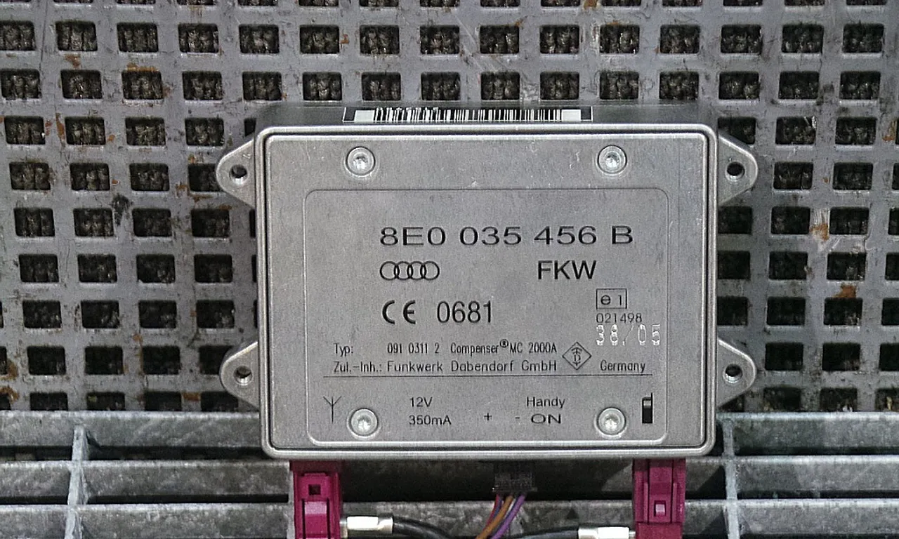 MODUL ANTENA AUDI A4 B7 2004-2009