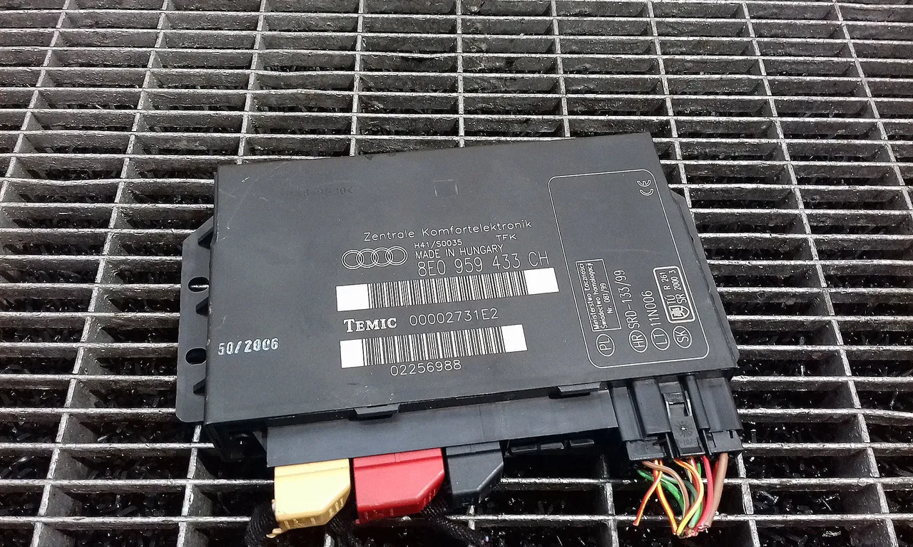 MODUL CONFORT AUDI A4 B7 2004-2009