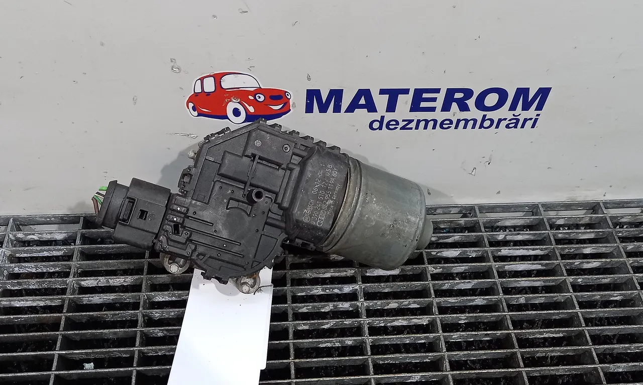 MOTORAS STERGATOR PARBRIZ AUDI A4 B7 2004-2009