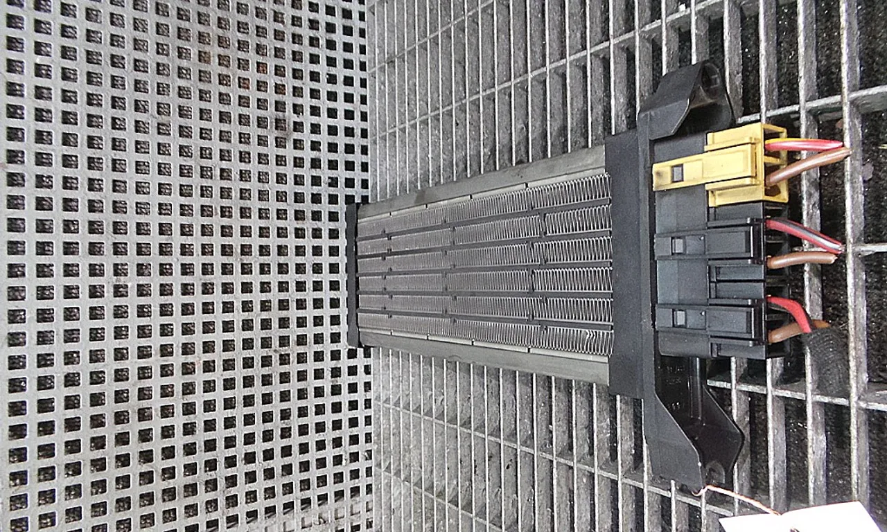 RADIATOR INCALZIRE AUDI A4 B7 2004-2009