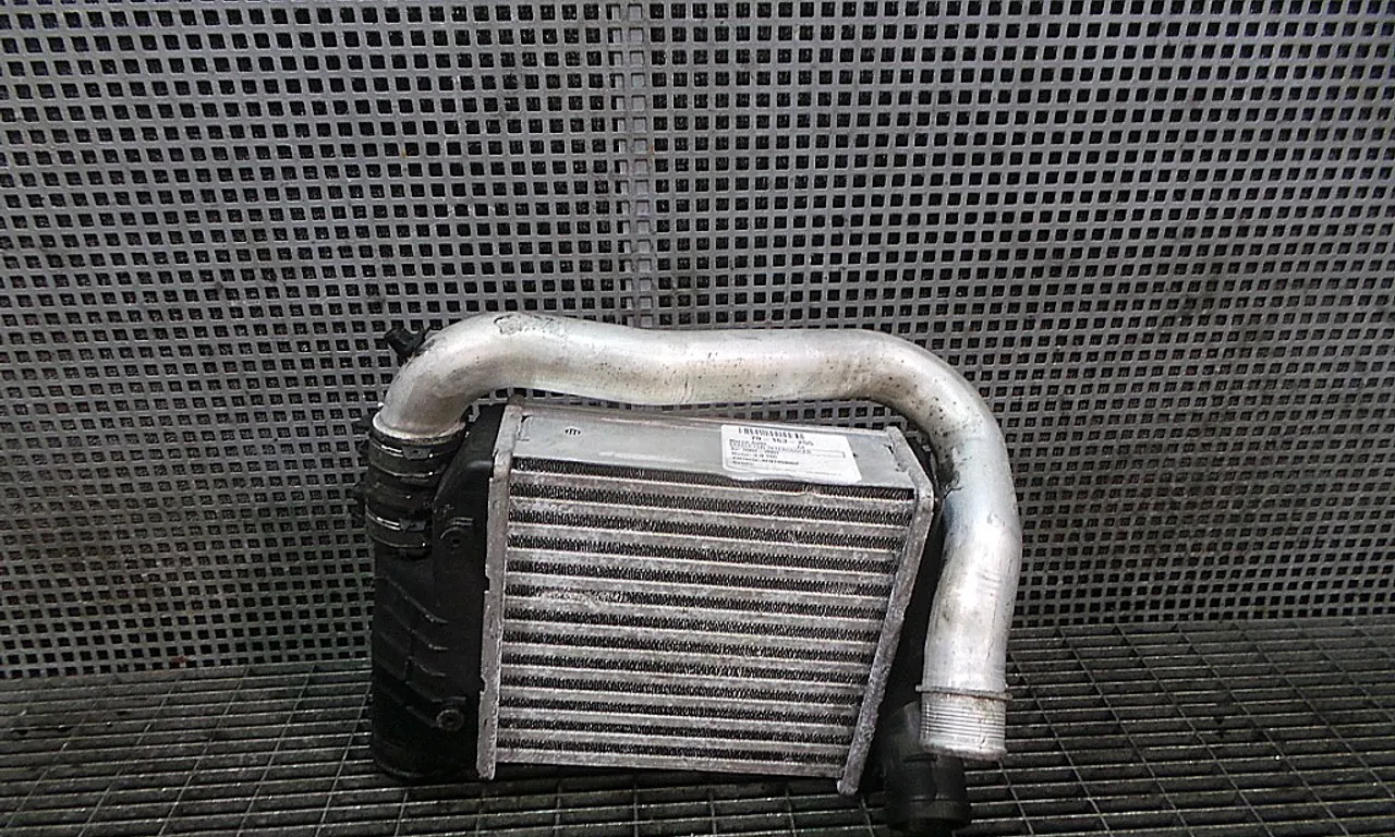 RADIATOR INTERCOOLER AUDI A4 B7 2004-2009
