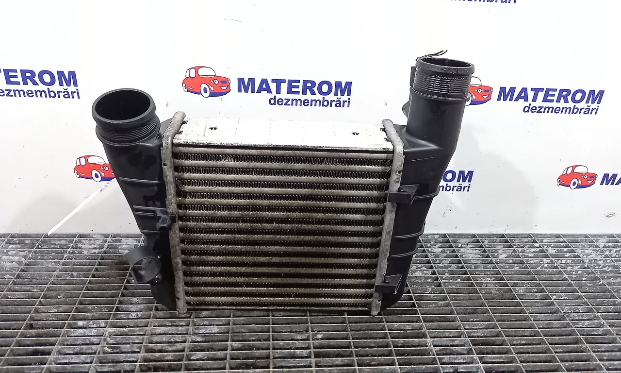 RADIATOR INTERCOOLER AUDI A4 B7 2004-2009