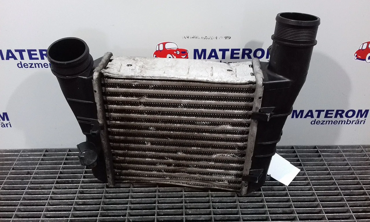 RADIATOR INTERCOOLER AUDI A4 B7 2004-2009