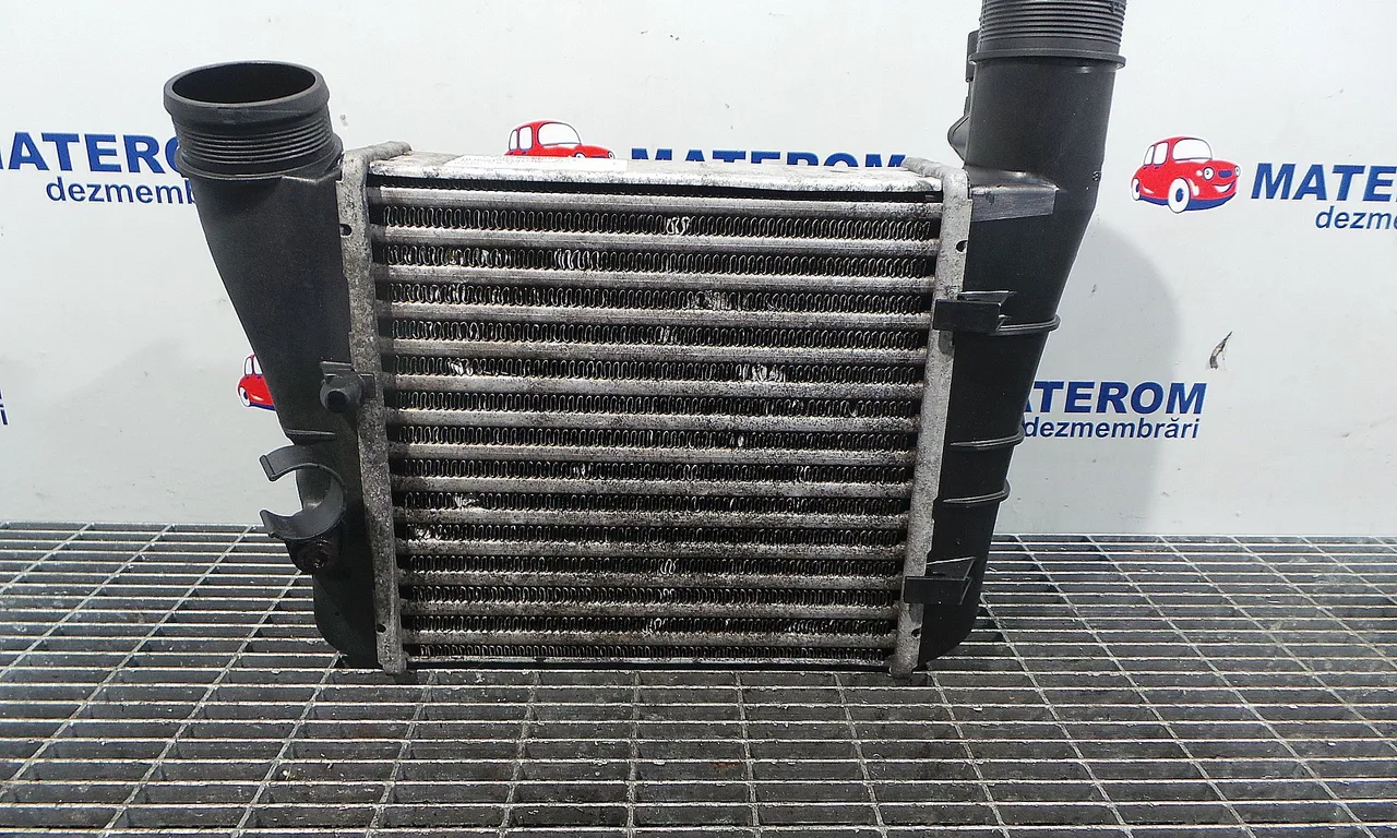 RADIATOR INTERCOOLER AUDI A4 B7 2004-2009