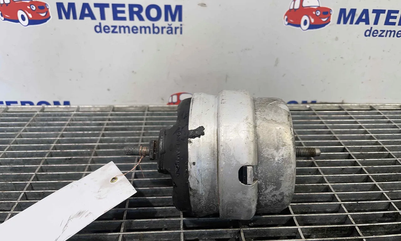 TAMPON MOTOR AUDI A4 B7 2004-2009