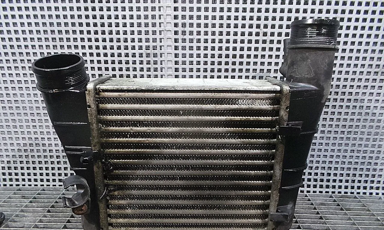RADIATOR INTERCOOLER AUDI A4 B7 Avant 2004-2008