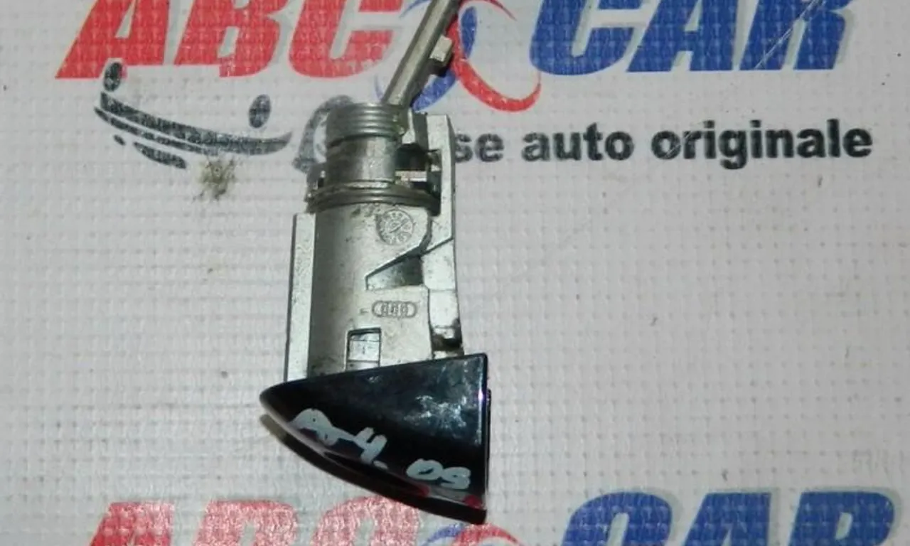 Butuc usa stanga fata AUDI A4 B8 2007-2017