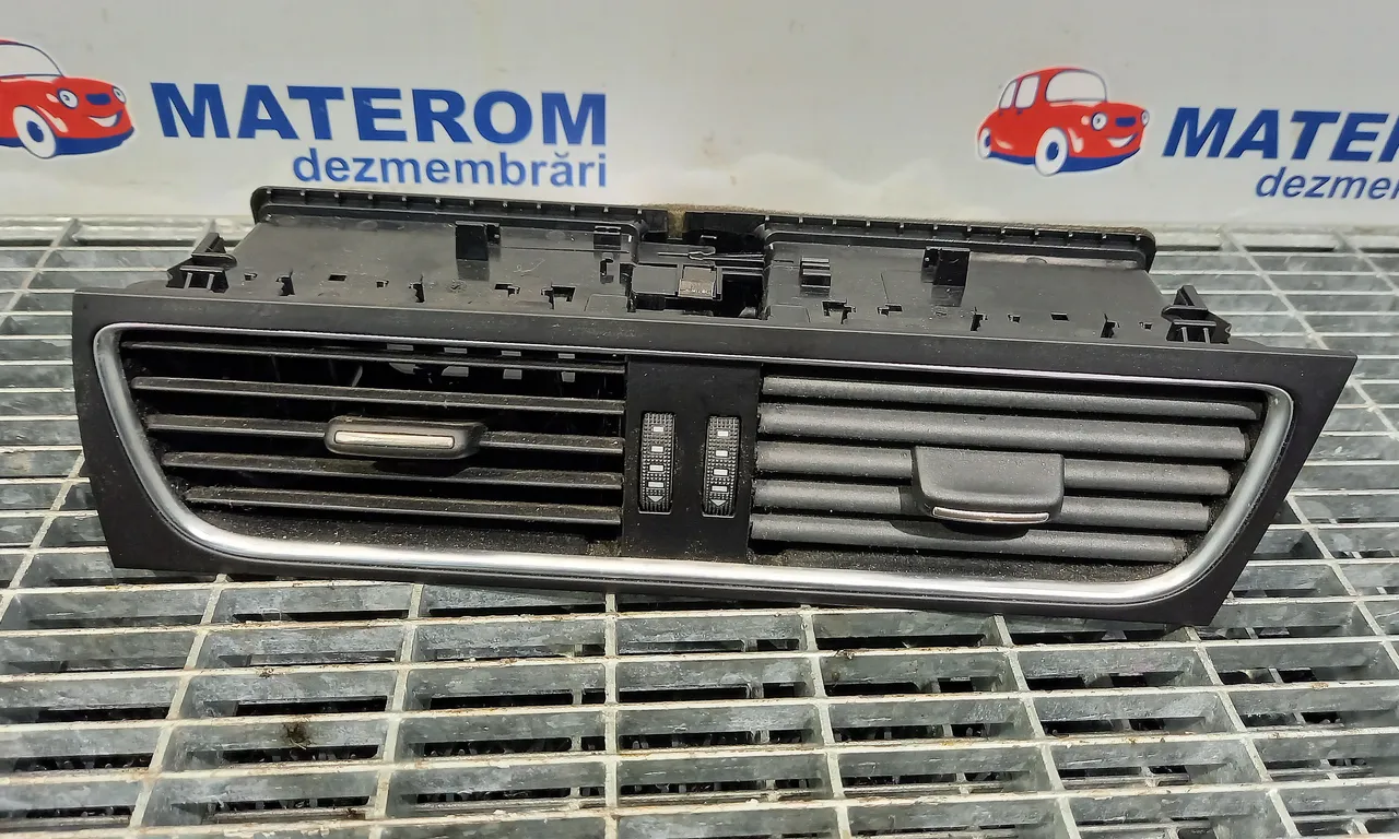 GRILA BORD AUDI A4 B8 2007-2017