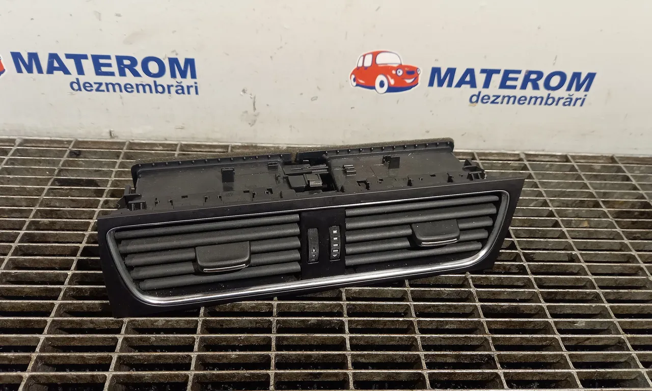 GRILA BORD AUDI A4 B8 2007-2017
