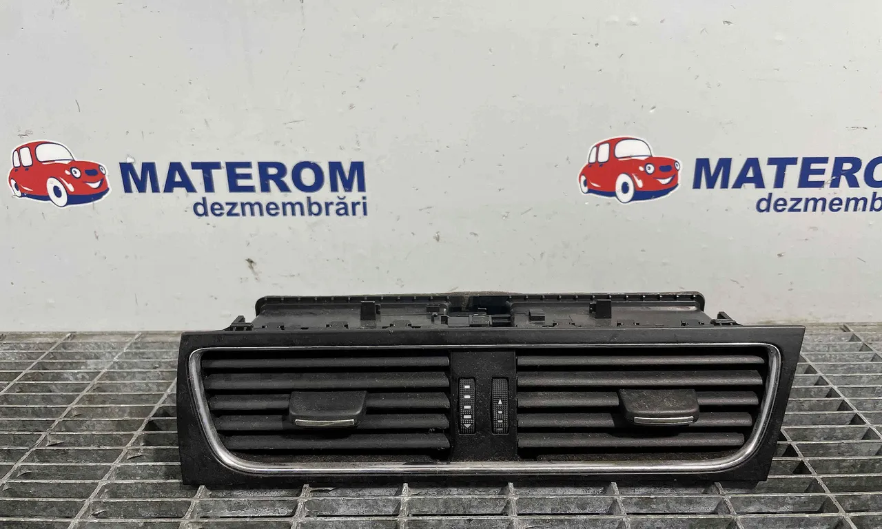 GRILA BORD AUDI A4 B8 2007-2017