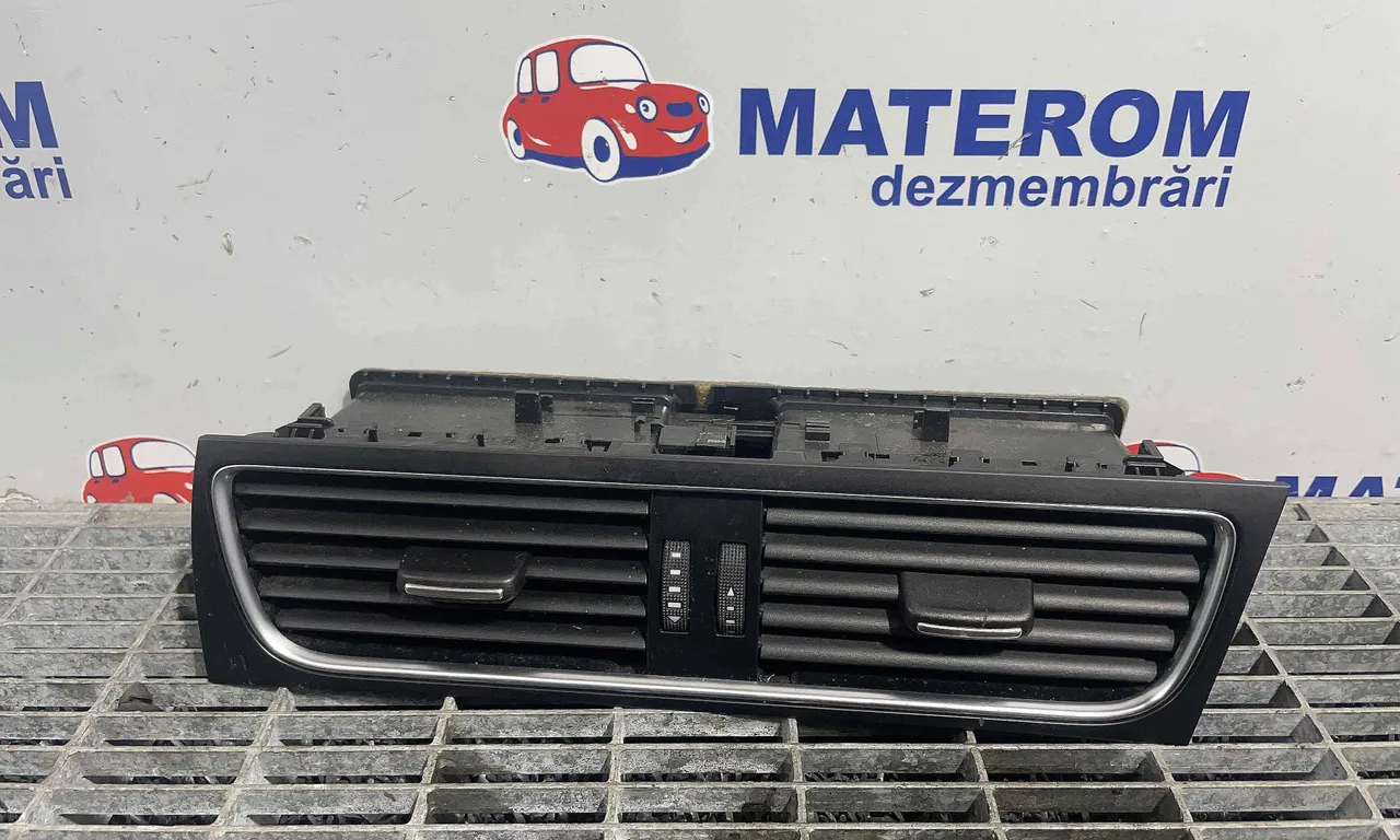 GRILA BORD AUDI A4 B8 2007-2017